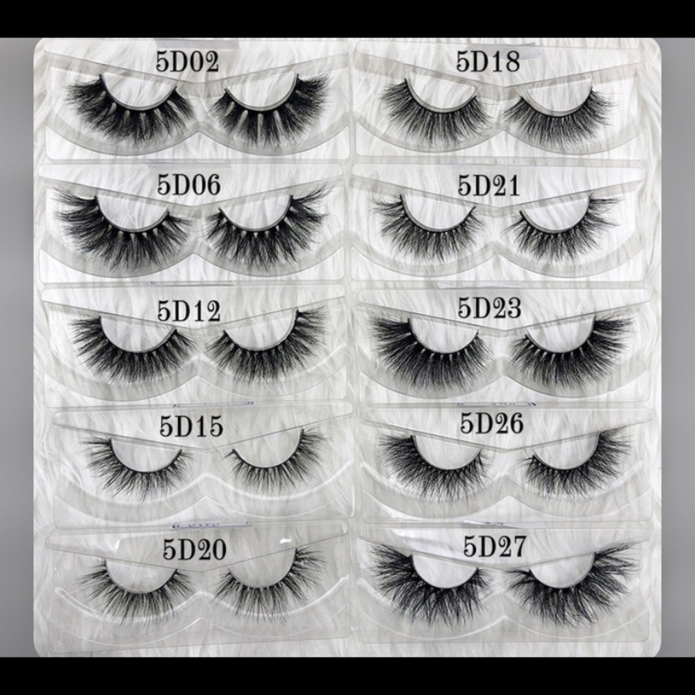 Lashes - Picture 5 of 6
